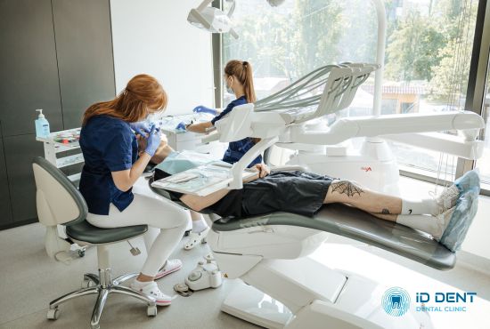 Візит до стоматолога в id dent з метою профілактики